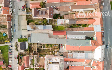 ARETÉ REAL – PREDAJ "HOTELA VINÁRSKY DOM“ S KOMPLETNÝM ZARIADENÍM AJ PARKOVISKOM, PEZINOK CENTRUM