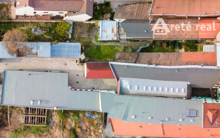 ARETÉ REAL – PREDAJ "HOTELA VINÁRSKY DOM“ S KOMPLETNÝM ZARIADENÍM AJ PARKOVISKOM, PEZINOK CENTRUM