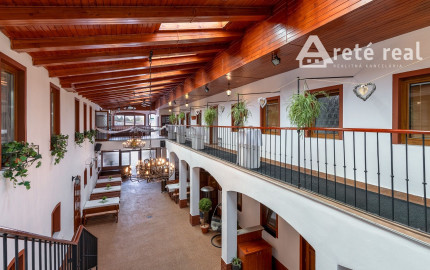 ARETÉ REAL – PREDAJ "HOTELA VINÁRSKY DOM“ S KOMPLETNÝM ZARIADENÍM AJ PARKOVISKOM, PEZINOK CENTRUM
