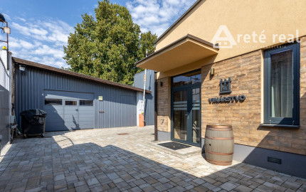 ARETÉ REAL – PREDAJ "HOTELA VINÁRSKY DOM“ S KOMPLETNÝM ZARIADENÍM AJ PARKOVISKOM, PEZINOK CENTRUM