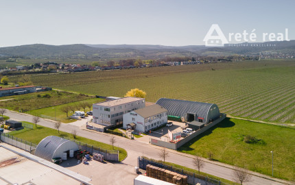 ARETÉ REAL – PREDAJ OBCHODNÉHO AREÁLU SO SKLADOVOU HALOU, BUDOVOU OBCHODU A SLUŽIEB A VONKAJŠÍM SKLADOM