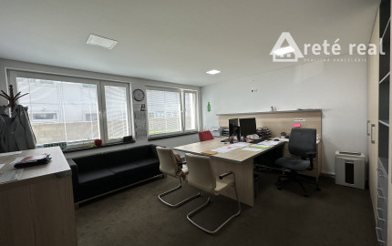 ARETÉ REAL – PREDAJ OBCHODNÉHO AREÁLU SO SKLADOVOU HALOU, BUDOVOU OBCHODU A SLUŽIEB A VONKAJŠÍM SKLADOM