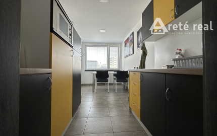 ARETÉ REAL – PREDAJ OBCHODNÉHO AREÁLU SO SKLADOVOU HALOU, BUDOVOU OBCHODU A SLUŽIEB A VONKAJŠÍM SKLADOM