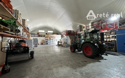 ARETÉ REAL – PREDAJ OBCHODNÉHO AREÁLU SO SKLADOVOU HALOU, BUDOVOU OBCHODU A SLUŽIEB A VONKAJŠÍM SKLADOM