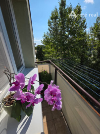 Arete real-Predaj priestranného 3-izbového  bytu s nádherným výhľadom na Malé Karpaty v zateplenom tehlovom bytovom dome, Bratislava,  Pri Bielom kríži