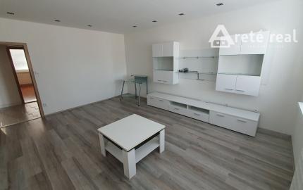 Areté real- prenájom 3-izbový priestranný byt na Severe.