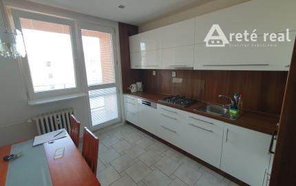 Areté real- prenájom 3-izbový priestranný byt na Severe.