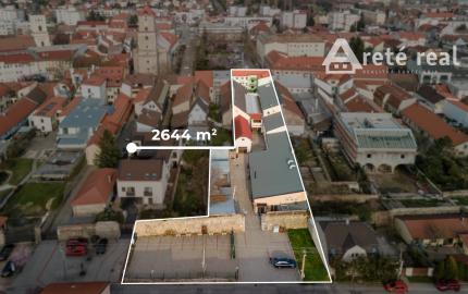 ARETÉ REAL - PREDAJ POLYFUNKČNEJ BUDOVY S MNOHÝM PRÍSLUŠENSTVOM A PARKOVISKOM, PEZINOK CENTRUM