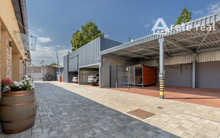 ARETÉ REAL - PREDAJ POLYFUNKČNEJ BUDOVY S MNOHÝM PRÍSLUŠENSTVOM A PARKOVISKOM, PEZINOK CENTRUM