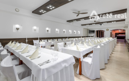 ARETÉ REAL - PREDAJ POLYFUNKČNEJ BUDOVY S MNOHÝM PRÍSLUŠENSTVOM A PARKOVISKOM, PEZINOK CENTRUM