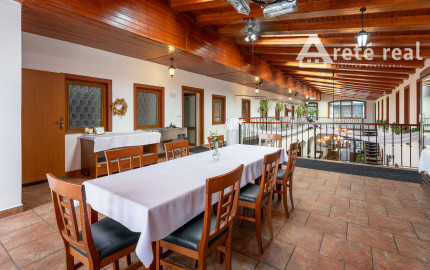 ARETÉ REAL - PREDAJ POLYFUNKČNEJ BUDOVY S MNOHÝM PRÍSLUŠENSTVOM A PARKOVISKOM, PEZINOK CENTRUM