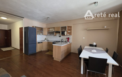 Areté real - Rezervovane! Prenájom veľmi pekného, priestranného 3-izbového bytu s 2 loggiami a garážou, Pezinok, ul. Dona Sandtnera