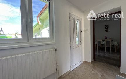 ARETÉ REAL – KÚSOK ROMANTICKÉHO VIDIEKA V CENTRE MESTA, PEZINOK, KALINČIAKOVA