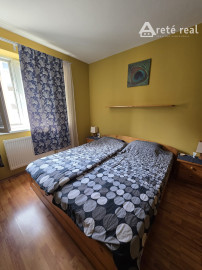 Areté real - Rezervovane,  Prenájom veľmi pekného, priestranného 3-izbového bytu s loggiou a 2 francúzskymi balkónmi, ul. dona Sandtnera, Pezinok