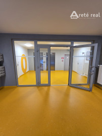 Areté real - Prenájom veľmi pekného 3-izbového bytu s možnosťou prenájmu vyhradeného parkovacieho miesta, Ovocné sady, Bratislava II