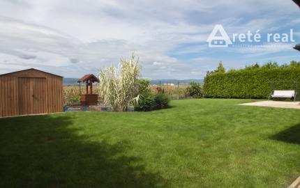 Areté real- Predaj priestranného bungalovu v Sloven. Grobe