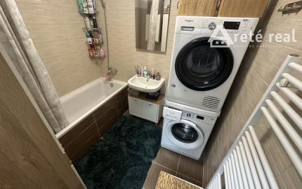 ARETÉ REAL - ZARIADENÝ 2-IZBOVÝ BYT S BALKÓNOM,  PARKOVACÍM MIESTOM, ENERGIAMI AJ INTERNETOM, SLOVENSKÝ GROB, RASTISLAVOVA