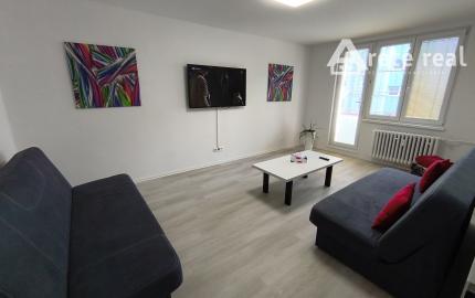 ARETÉ REAL - ZARIADENÝ 2-IZBOVÝ BYT S LODŽIOU AJ BALKÓNOM , ENERGIAMI A KTV, NITRA, VIKÁRSKA