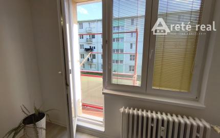 ARETÉ REAL - ZARIADENÝ 2-IZBOVÝ BYT S LODŽIOU AJ BALKÓNOM , ENERGIAMI A KTV, NITRA, VIKÁRSKA