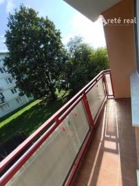 ARETÉ REAL - ZARIADENÝ 2-IZBOVÝ BYT S LODŽIOU AJ BALKÓNOM , ENERGIAMI A KTV, NITRA, VIKÁRSKA