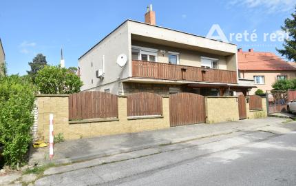 Areté real - predaj priestranného RD v Grinave