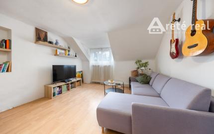 ARETÉ REAL – PREDAJ BUDOVY NA ŠPORTOVÉ A REKREAČNÉ ÚČELY S TROMA CHATKAMI, MODRA, HARMÓNIA