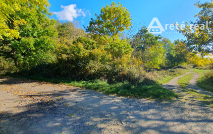 Areté real- Predaj pozemku 716m2 s možnosťou výstavby chaty.