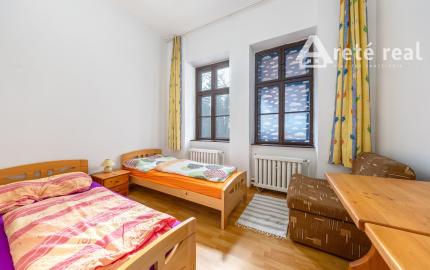 ARETÉ REAL – PREDAJ BUDOVY NA ŠPORTOVÉ A REKREAČNÉ ÚČELY S TROMA CHATKAMI, MODRA, HARMÓNIA