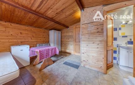 ARETÉ REAL – PREDAJ BUDOVY NA ŠPORTOVÉ A REKREAČNÉ ÚČELY S TROMA CHATKAMI, MODRA, HARMÓNIA