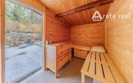 ARETÉ REAL – PREDAJ BUDOVY NA ŠPORTOVÉ A REKREAČNÉ ÚČELY S TROMA CHATKAMI, MODRA, HARMÓNIA