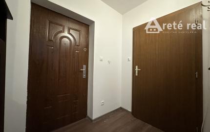ARETÉ REAL – PREDAJ 4-IZBOVÉHO MEZONETOVÉHO BYTU S PARKOVANÍM, ZÁHRADKOU V CENTRE MESTA, PEZINOK, HOLUBYHO