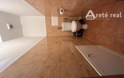ARETÉ REAL – PREDAJ 4-IZBOVÉHO MEZONETOVÉHO BYTU S PARKOVANÍM, ZÁHRADKOU V CENTRE MESTA, PEZINOK, HOLUBYHO