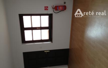 ARETÉ REAL - PRENÁJOM 13 m2 OBCHODNÉHO / ADMINISTRATÍVNEHO PRIESTORU V CENTRE PEZINKA, M.R. ŠTEFÁNIKA