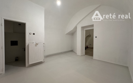 ARETÉ REAL - PRENÁJOM 145 m2 KOMERČNÉHO PRIESTORU V PRIAMOM CENTRE, PEZINOK, KOLLÁROVA