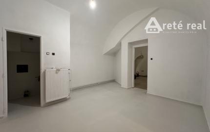 ARETÉ REAL - PRENÁJOM 145 m2 KOMERČNÉHO PRIESTORU V PRIAMOM CENTRE, PEZINOK, KOLLÁROVA