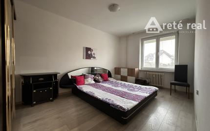 ARETÉ REAL – PRIPRAVUJEME PRENÁJOM  ZARIADENÉHO 2-IZBOVÉHO BYTU S PARKOVANÍM V CENTRE, PEZINOK, ZÁHRADNÁ