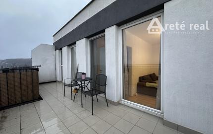 ARETÉ REAL – PREDAJ NOVOSTAVBY, 2-IZBOVÝ BYT S TERASOU A FAMÓZNYM VÝHĽADOM