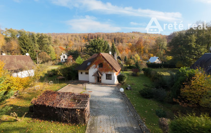 ARETÉ REAL – DOM ALEBO CHATU VHODNÚ AJ NA CELOROČNÉ BÝVANIE, PEZINOK, STUPY