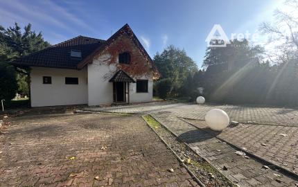 ARETÉ REAL – DOM ALEBO CHATU VHODNÚ AJ NA CELOROČNÉ BÝVANIE, PEZINOK, STUPY