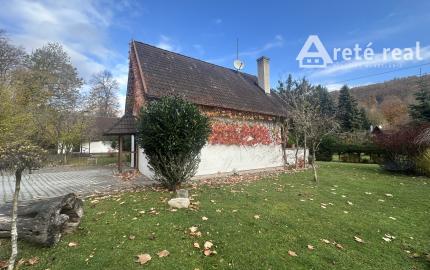 ARETÉ REAL – DOM ALEBO CHATU VHODNÚ AJ NA CELOROČNÉ BÝVANIE, PEZINOK, STUPY