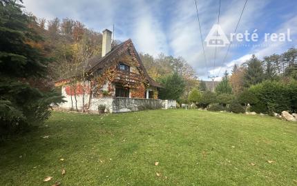 ARETÉ REAL – DOM ALEBO CHATU VHODNÚ AJ NA CELOROČNÉ BÝVANIE, PEZINOK, STUPY