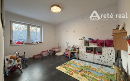 ARETÉ REAL - PREDAJ RODINNÉHO DOMU S BAZÉNOM, MODRA, FERDINANDA PÍSECKÉHO