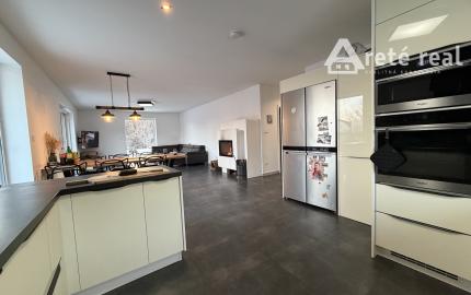 ARETÉ REAL - PREDAJ RODINNÉHO DOMU S BAZÉNOM, MODRA, FERDINANDA PÍSECKÉHO