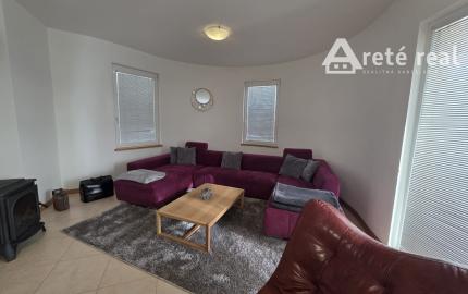 Areté real - Predaj výborne dispozične riešeného 5-izbového rodinného domu s garážou a rozľahlým pozemkom s panoramatickým výhľadom v Limbachu