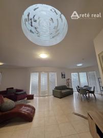 Areté real - Predaj výborne dispozične riešeného 5-izbového rodinného domu s garážou a rozľahlým pozemkom s panoramatickým výhľadom v Limbachu