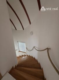 Areté real - Predaj nadštandardného rodinného domu s unikátnym projektom modernizácie a rozšírenia na rozľahlom pozemku s panoramatickým výhľadom v Limbachu