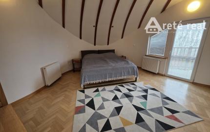 Areté real - Predaj nadštandardného rodinného domu s unikátnym projektom modernizácie a rozšírenia na rozľahlom pozemku s panoramatickým výhľadom v Limbachu