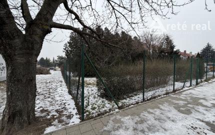 ARETÉ REAL - PRIPRAVUJEME PREDAJ 896 m2 STAVEBNÉHO POZEMKU, LIMBACH, SLNEČNÁ