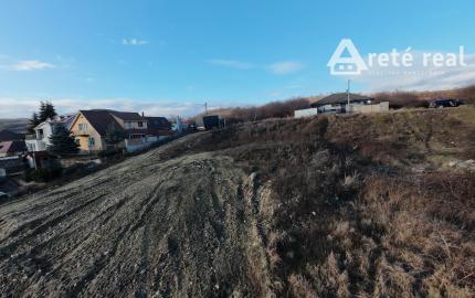 ARETÉ REAL - PREDAJ 1395 m2 STAVEBNÉHO POZEMKU S FAMÓZNYM VÝHĽADOM, PEZINOK, VINICE