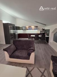 Areté real - Nadštandardný, priestranný 5-izbový byt v rodinnom dome  s parkovaním vo výbornej lokalite v Pezinku